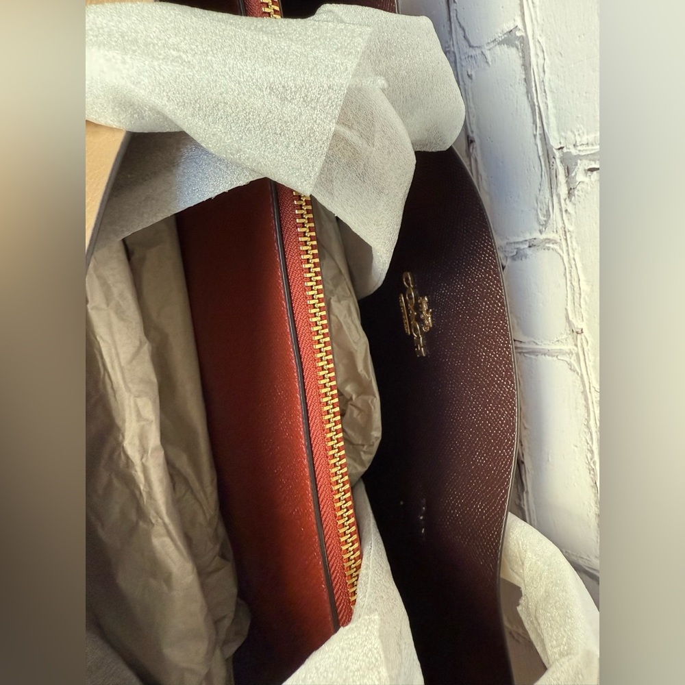 NWT Coach Taupe/Oxblood Mollie Tote shoulder bag price is firm - Picture 6 of 12